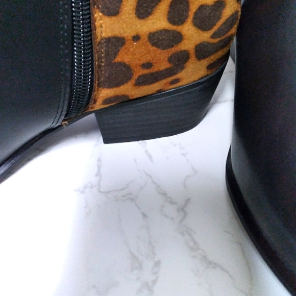Esprit Black Leopard Ankle Boots Size 8 - Picture 11 of 11